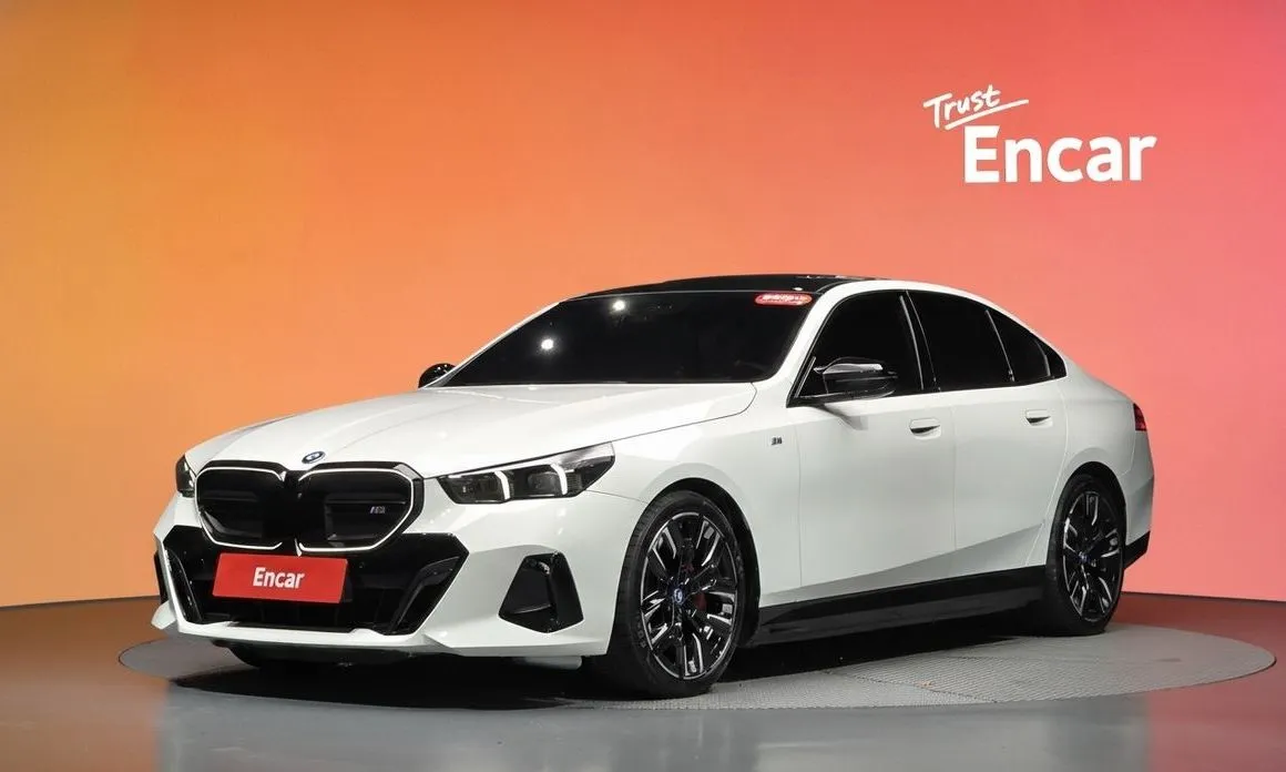 BMW i5 — фото 1