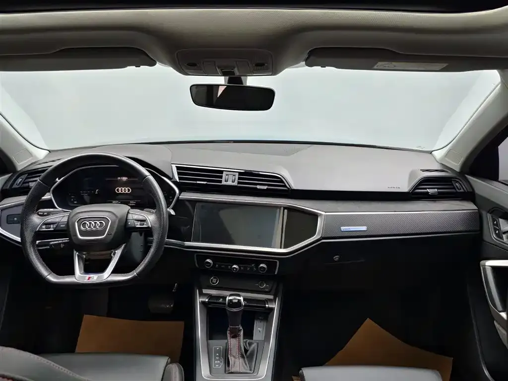 Audi Q3 Sportback — фото 3