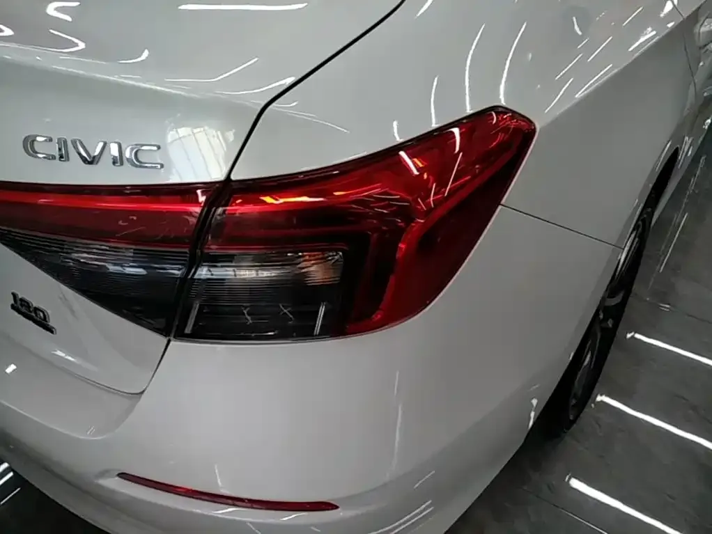 Honda Civic — фото 2