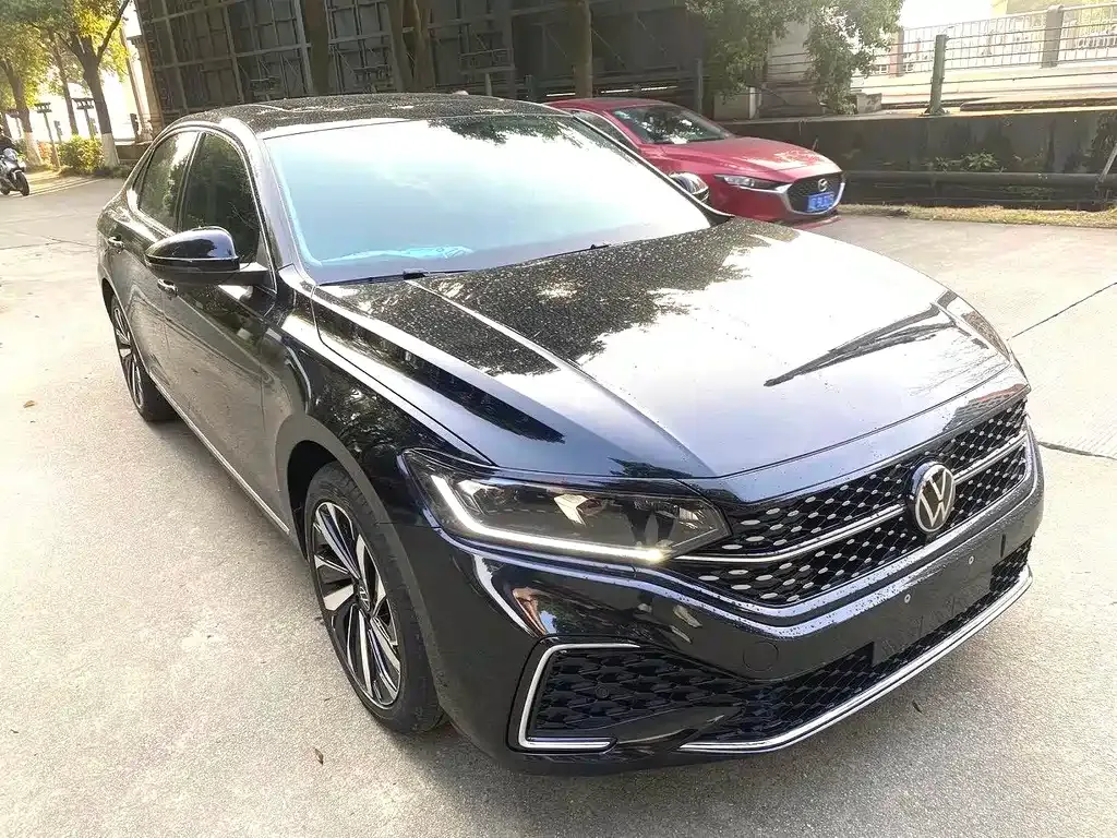Volkswagen Passat — фото 6