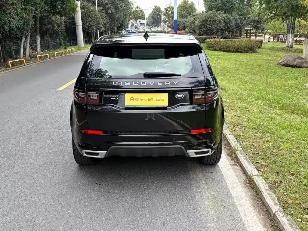 Land Rover Discovery Sport — фото 2