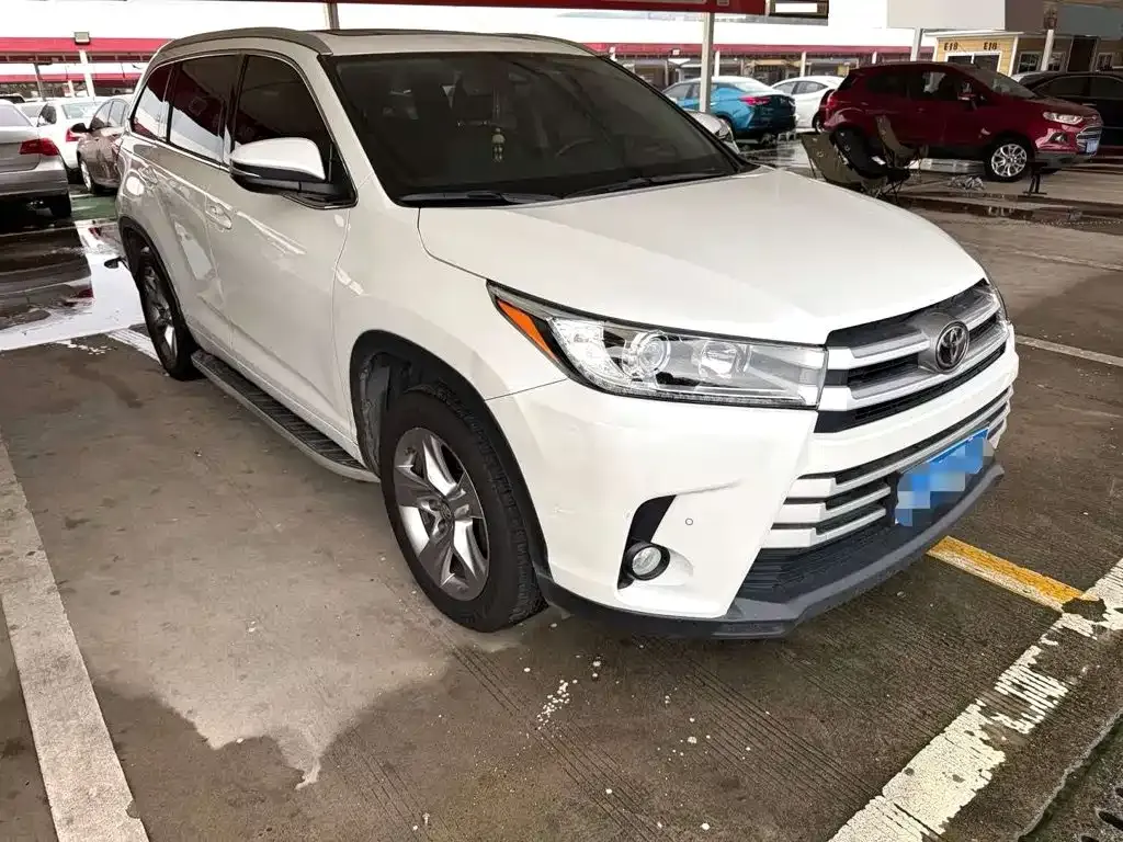 Toyota Highlander — фото 4