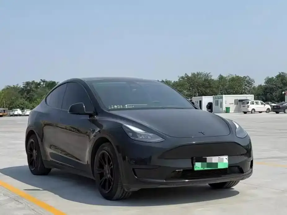 Tesla Model Y — фото 7