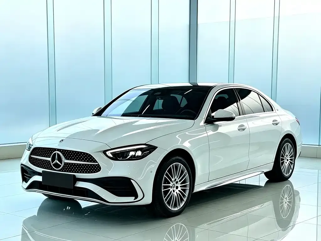Mercedes-Benz C-Class — фото 1