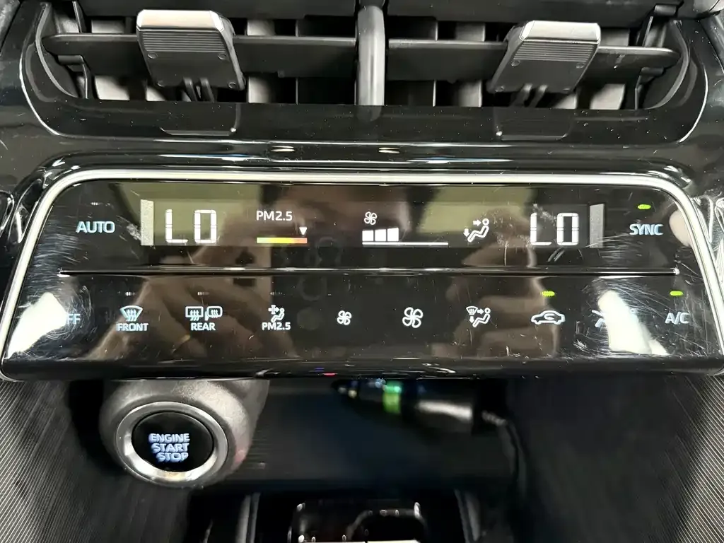 Toyota Harrier — фото 4