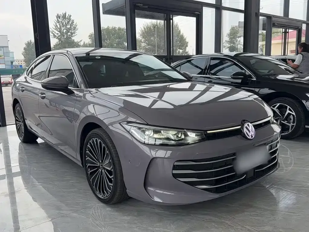 Volkswagen Passat — фото 7