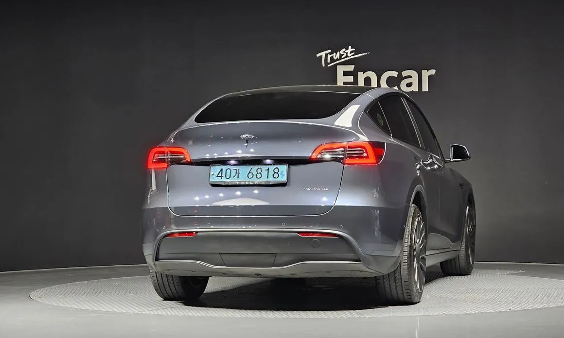 Tesla Model Y — фото 4