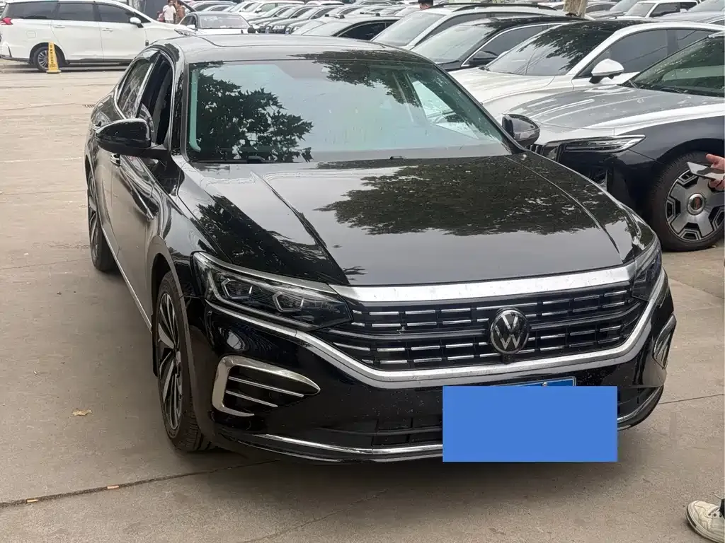 Volkswagen Passat — фото 7