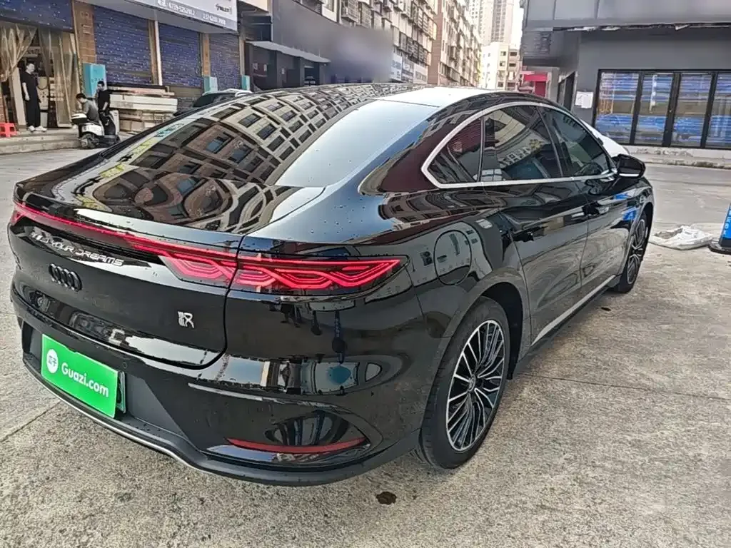 BYD Han — фото 10