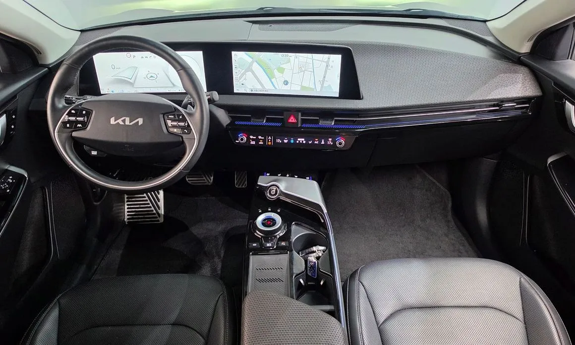 Kia EV6 — фото 10