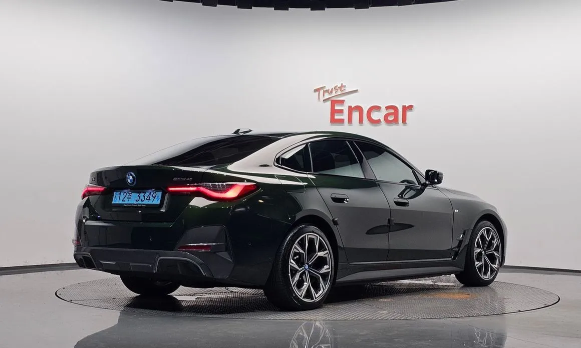 BMW i4 — фото 2
