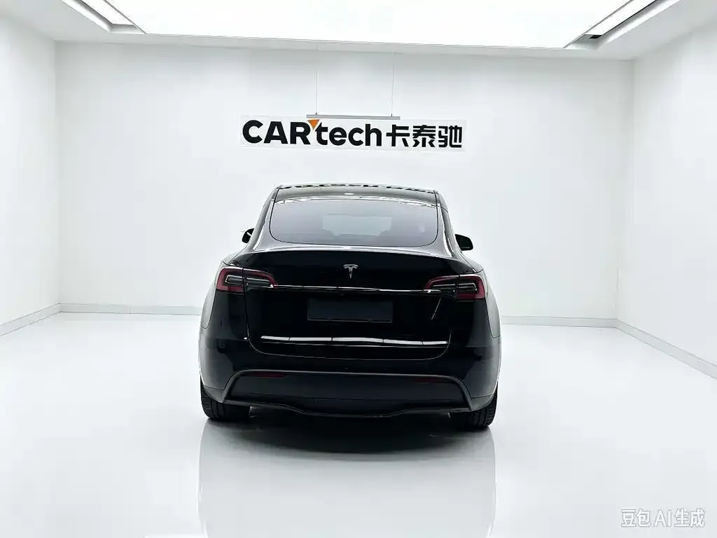 Tesla Model Y — фото 9