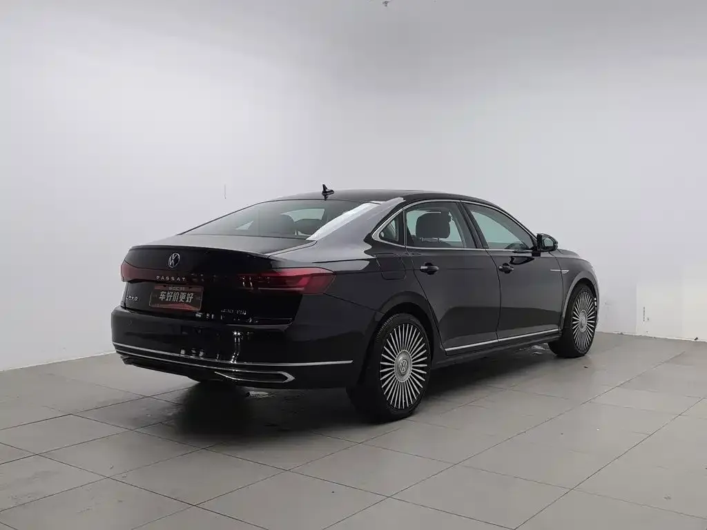 Volkswagen Passat — фото 2