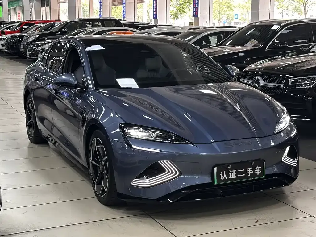 BYD Seal — фото 3