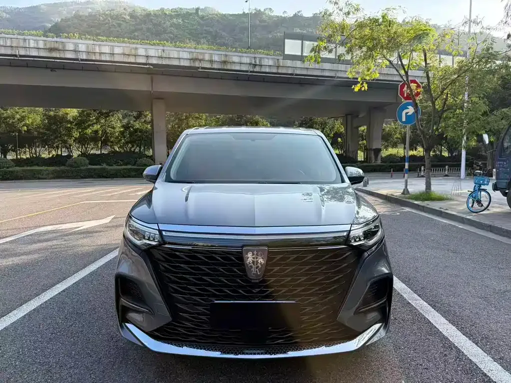 Roewe iMAX8 — фото 8