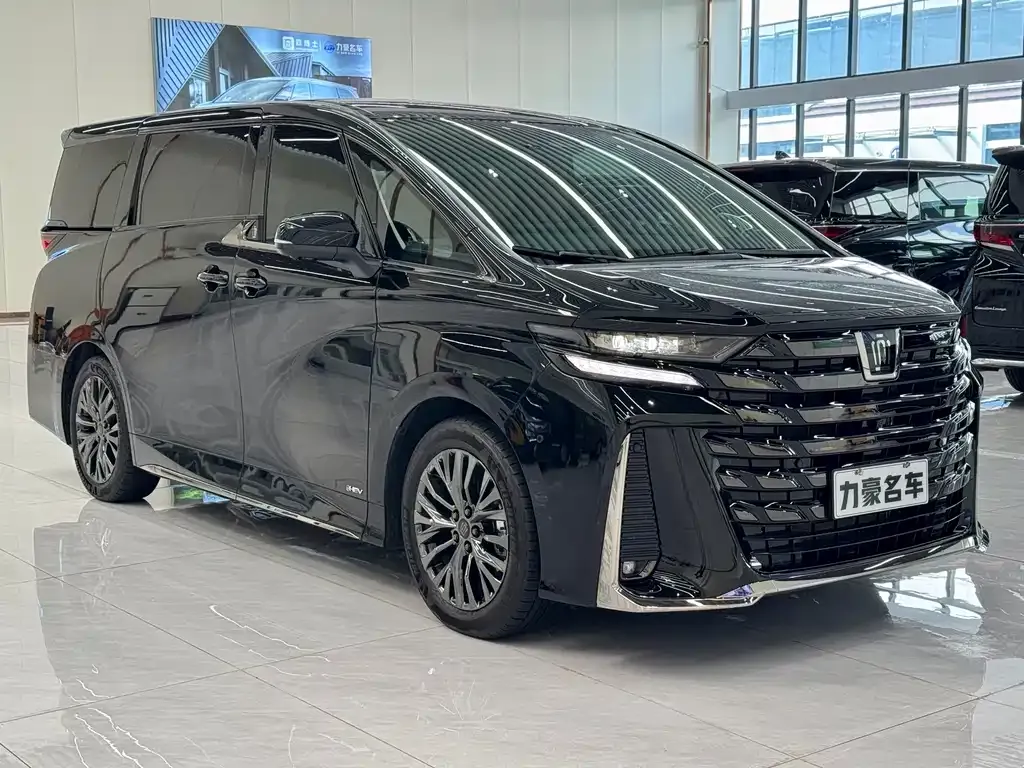Toyota Vellfire — фото 8