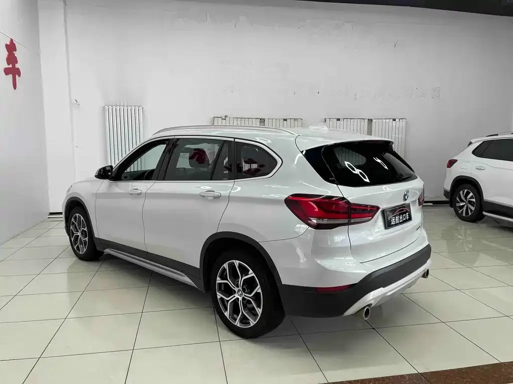 BMW X1 — фото 10