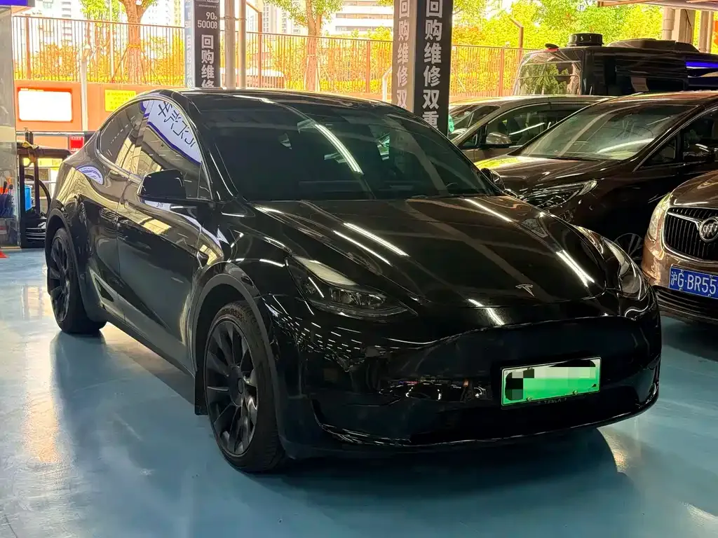 Tesla Model Y — фото 6