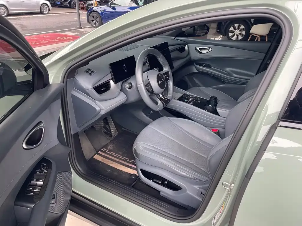 BYD Seal 06GT — фото 2