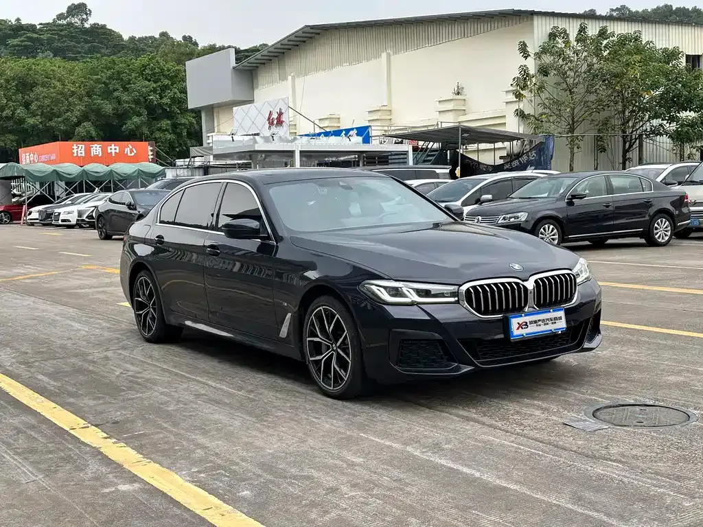 BMW 5 Series — фото 5