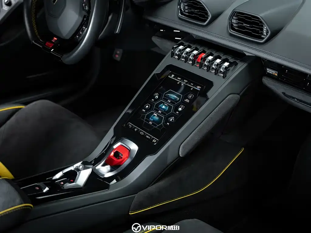 Lamborghini Huracan — фото 10