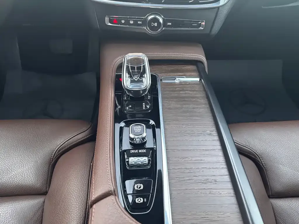 Volvo S90 — фото 7