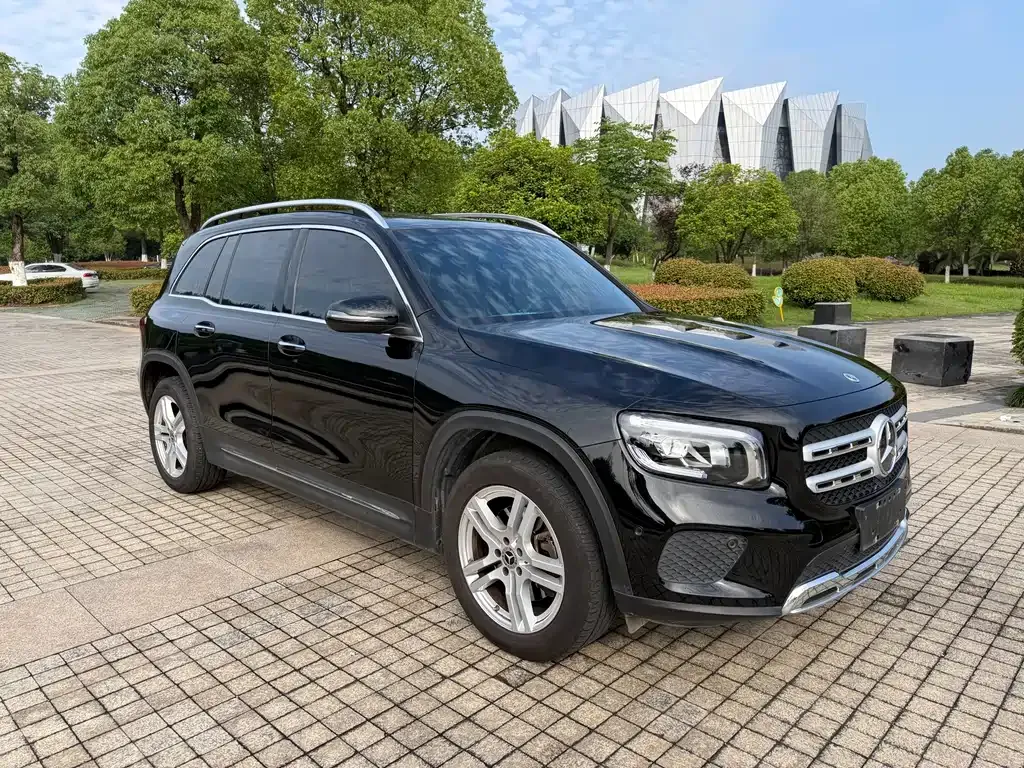 Mercedes-Benz GLB — фото 5