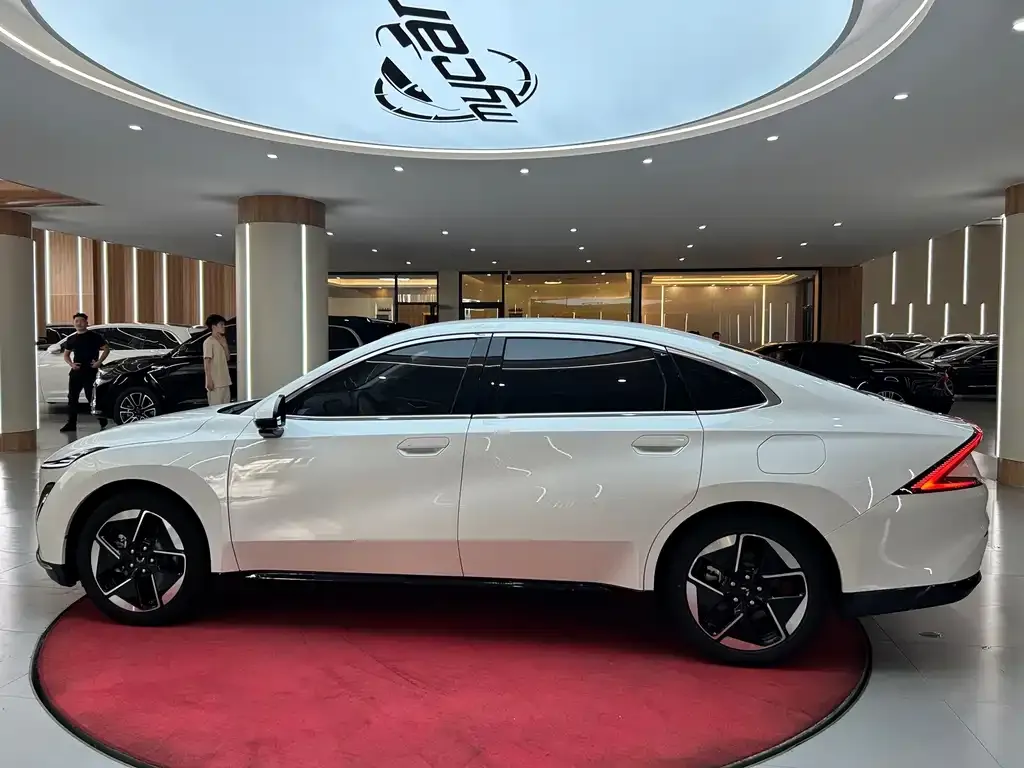 Wuling Xingguang — фото 10
