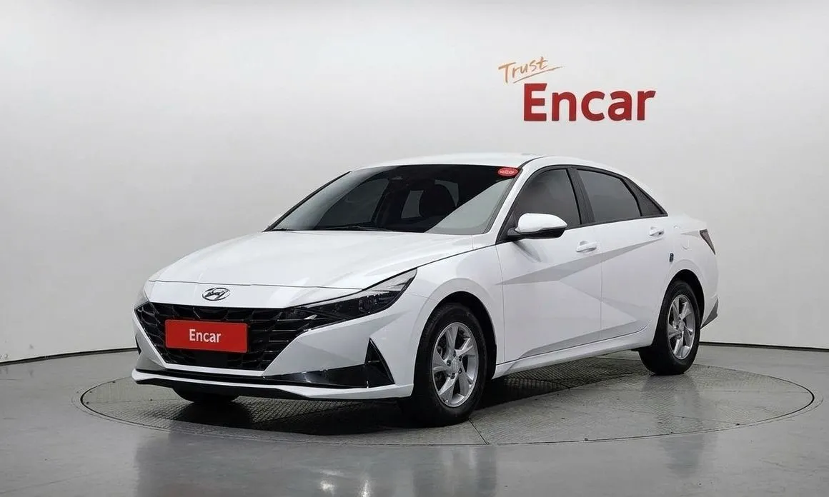 Hyundai AVANTE — фото 1