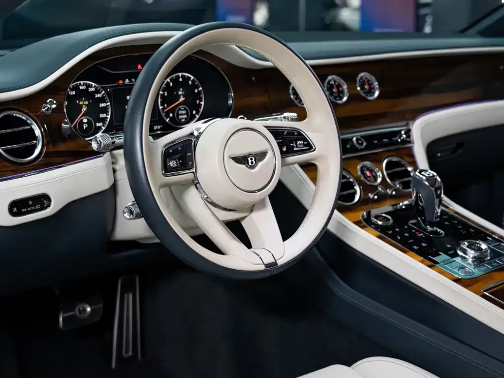 Bentley Continental — фото 6