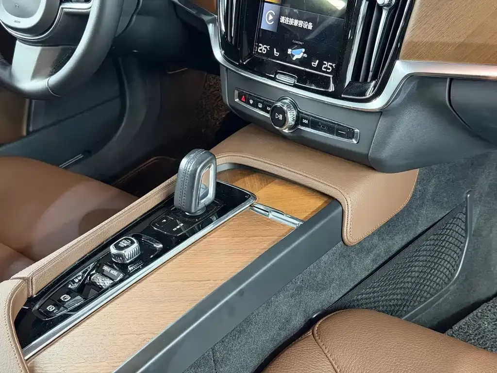 Volvo S90 — фото 3