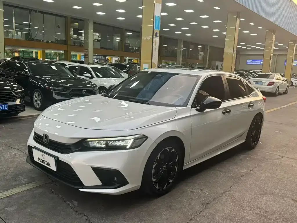 Honda Civic — фото 1