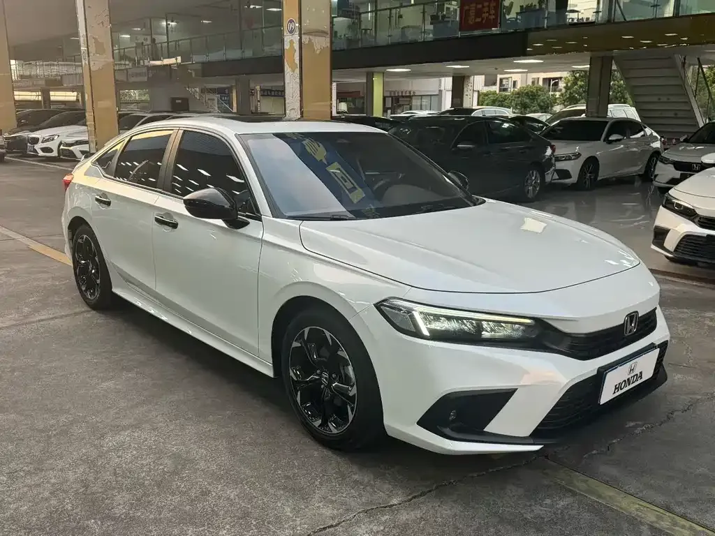 Honda Civic — фото 8