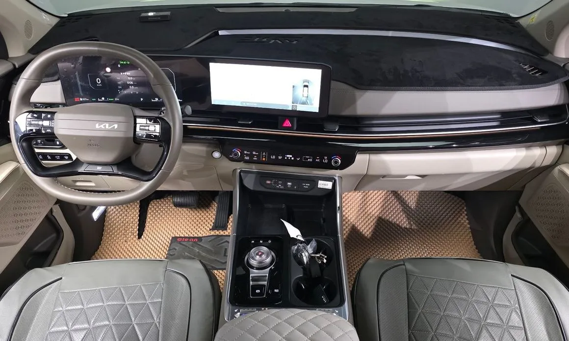 Kia Carnival — фото 10