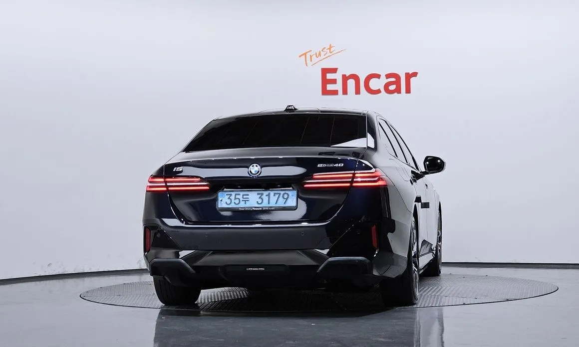 BMW i5 — фото 4