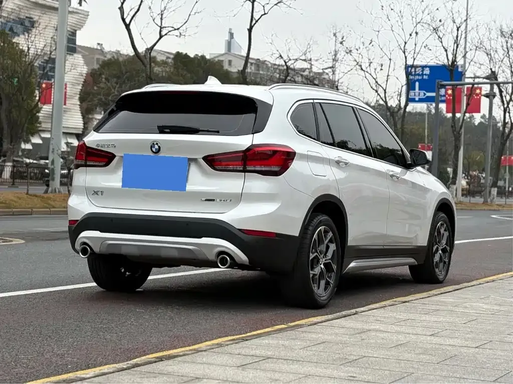 BMW X1 — фото 2