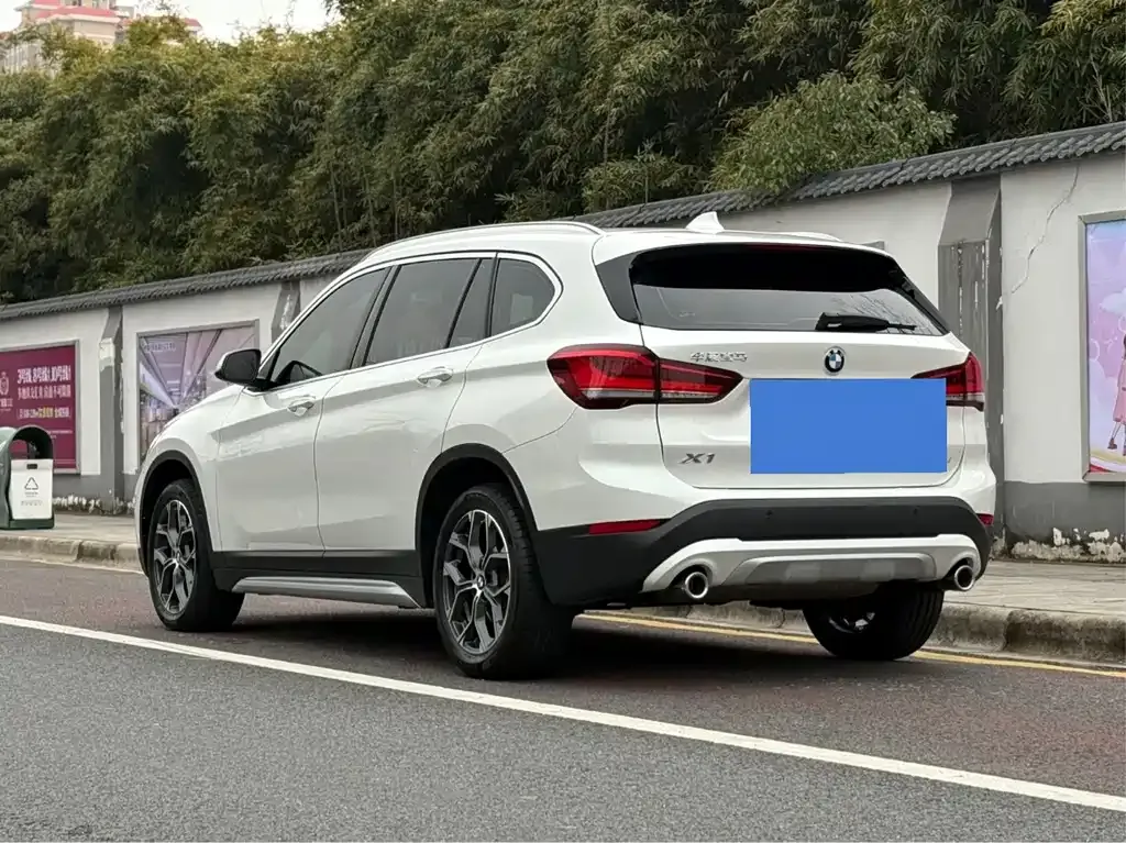 BMW X1 — фото 3