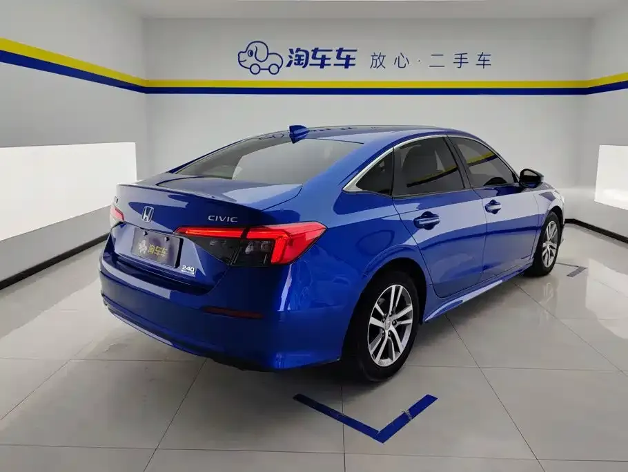 Honda Civic — фото 4