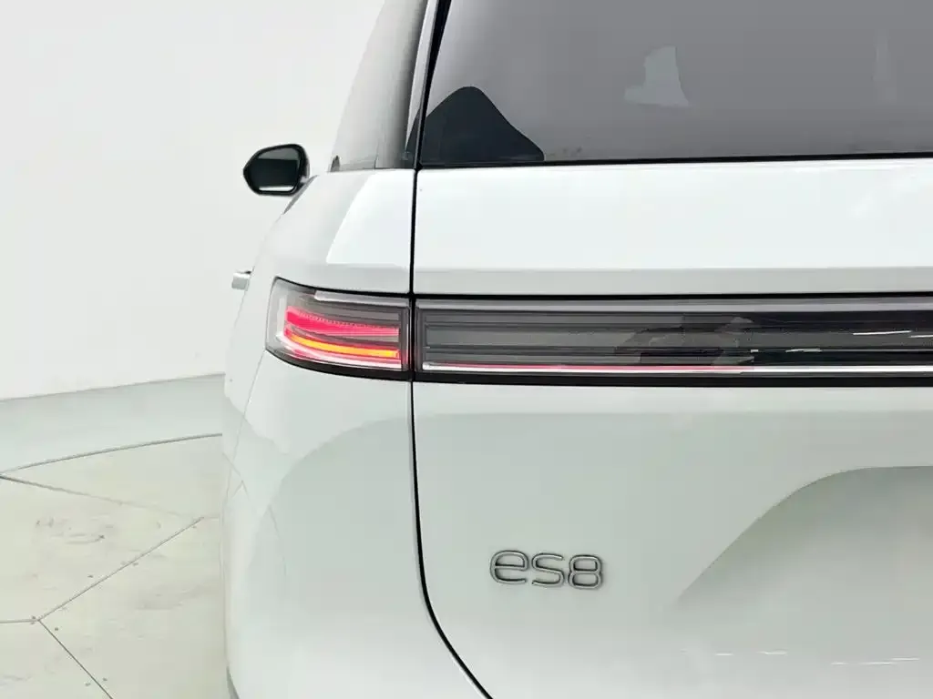 NIO ES8 — фото 3