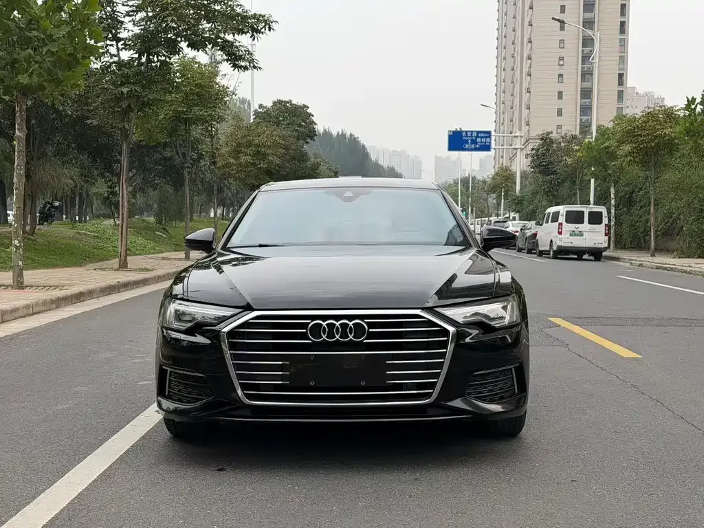 Audi A6L — фото 5