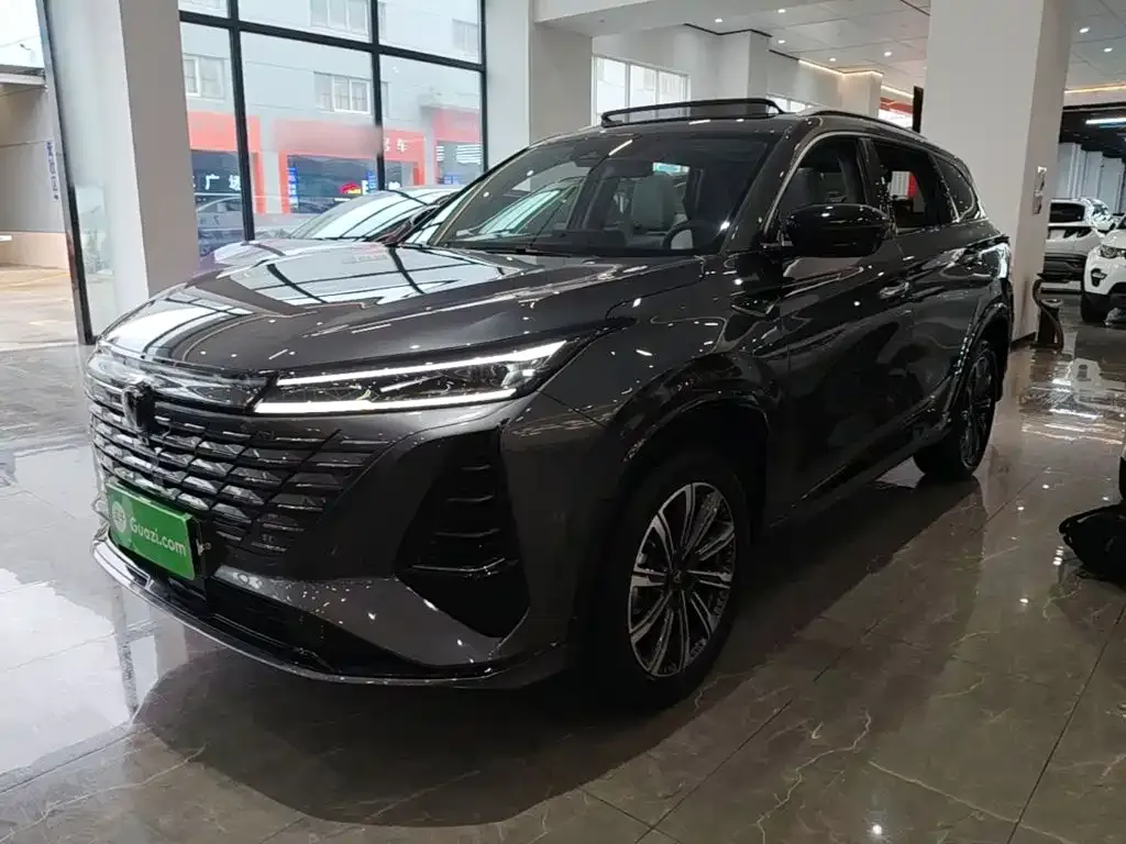 Changan CS75 PLUS — фото 1