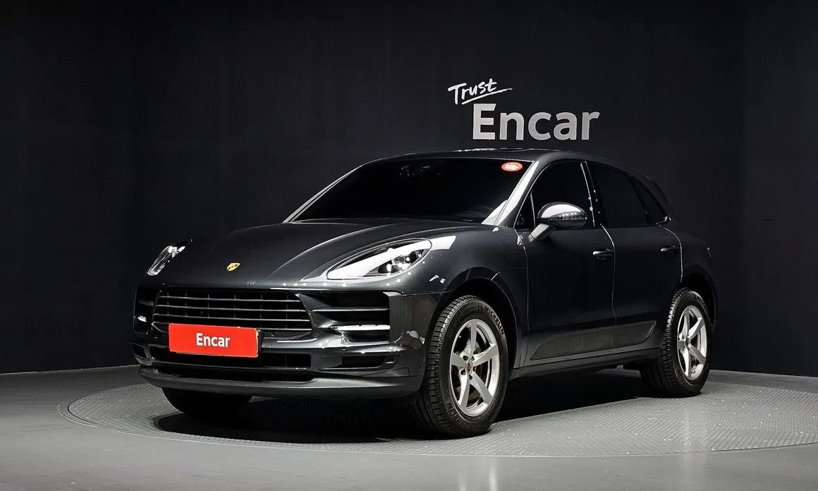 Porsche Macan — фото 1