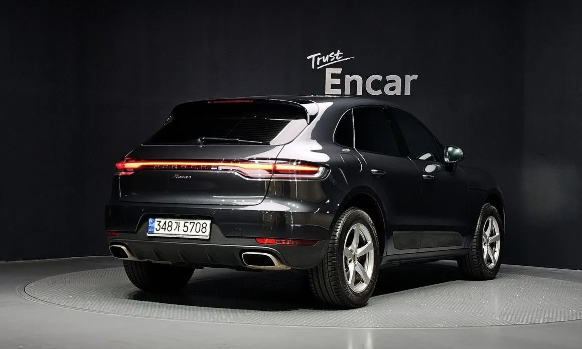 Porsche Macan — фото 7