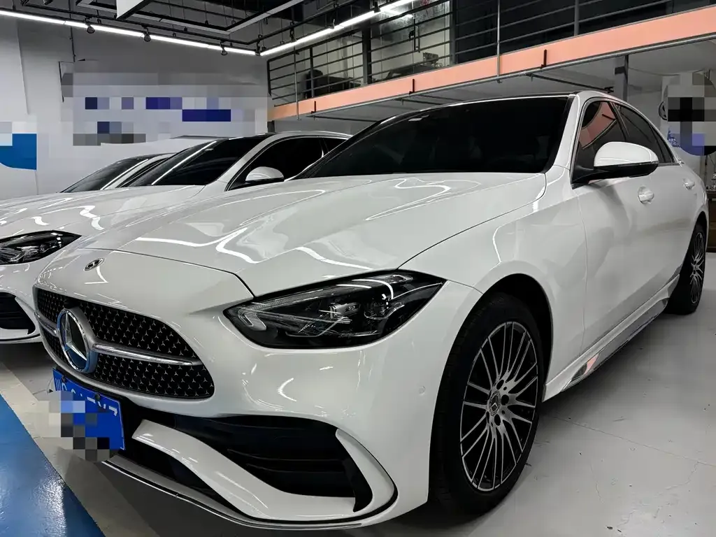 Mercedes-Benz C-Class — фото 1
