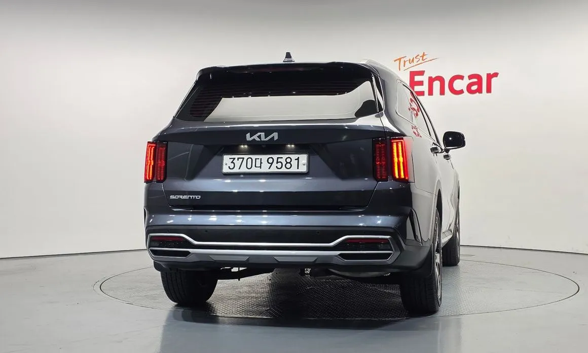 Kia Sorento — фото 5