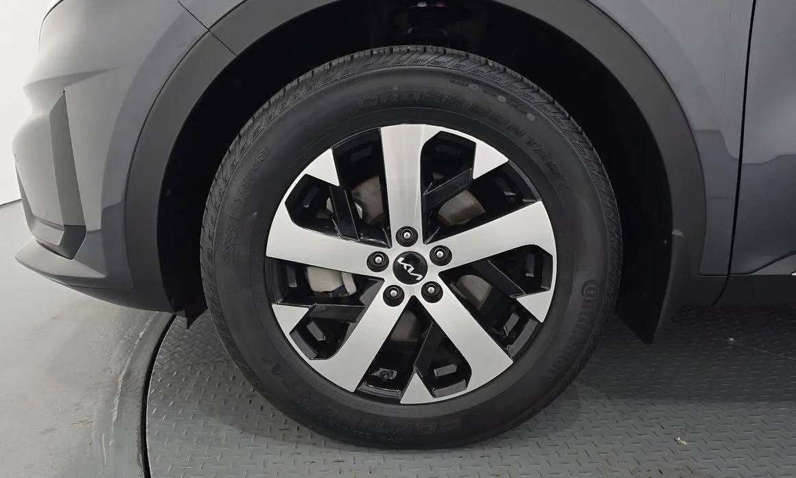 Kia Sorento — фото 6