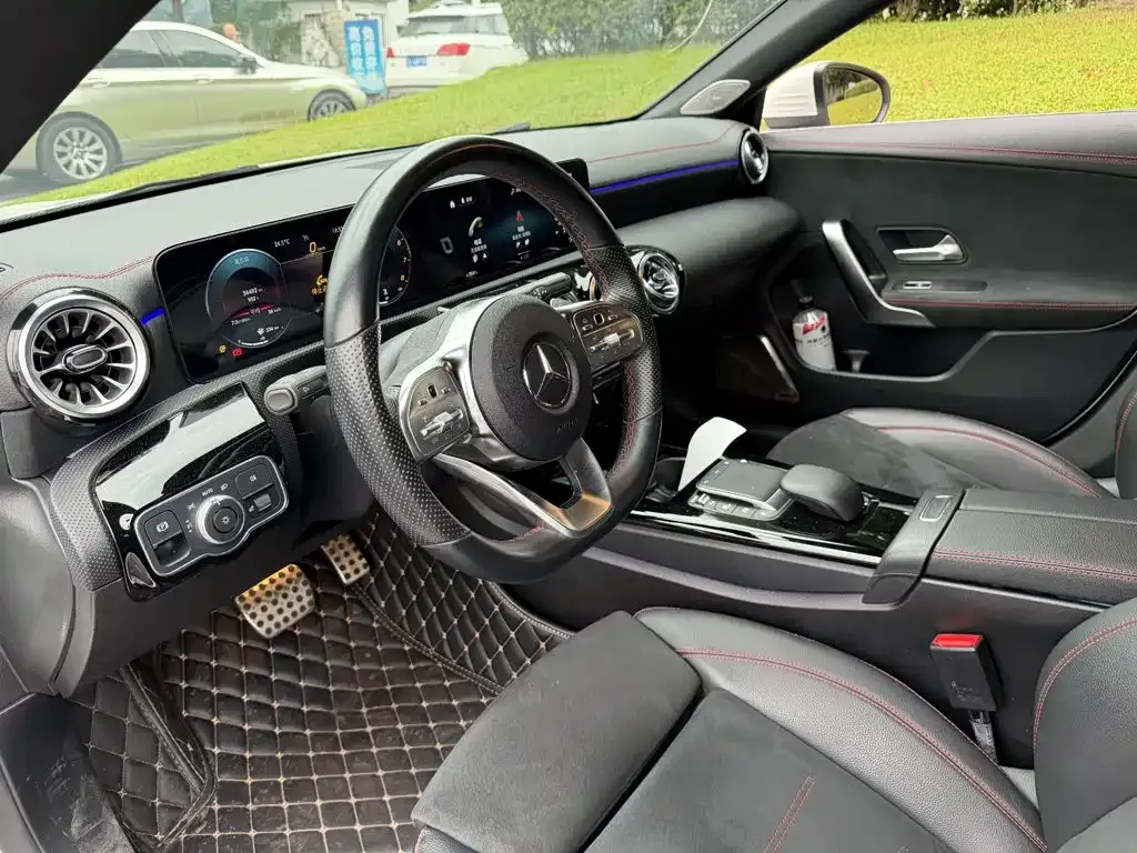 Mercedes-Benz CLA (Import) — фото 10