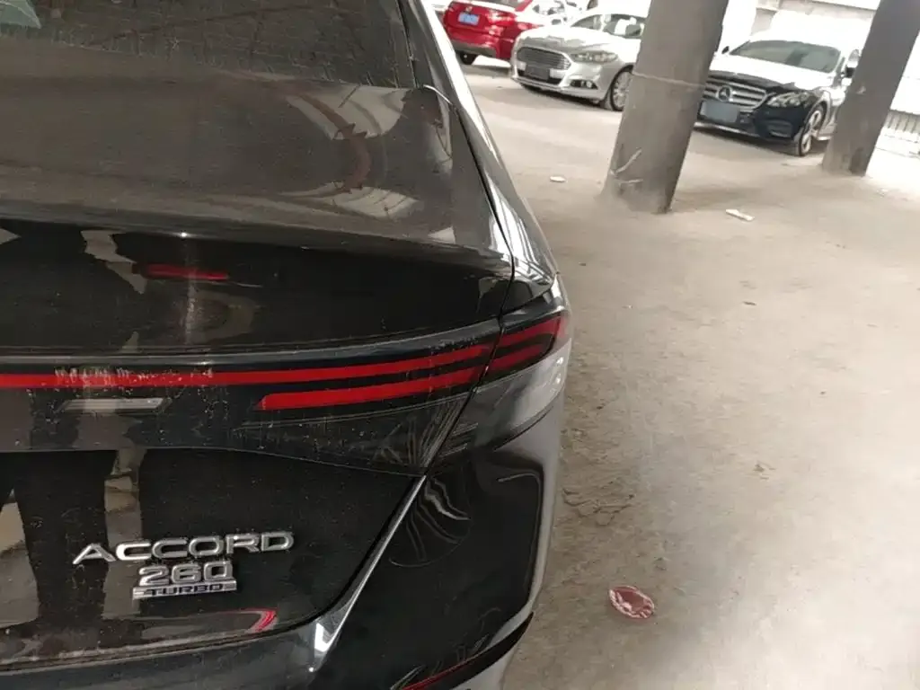 Honda Accord — фото 2
