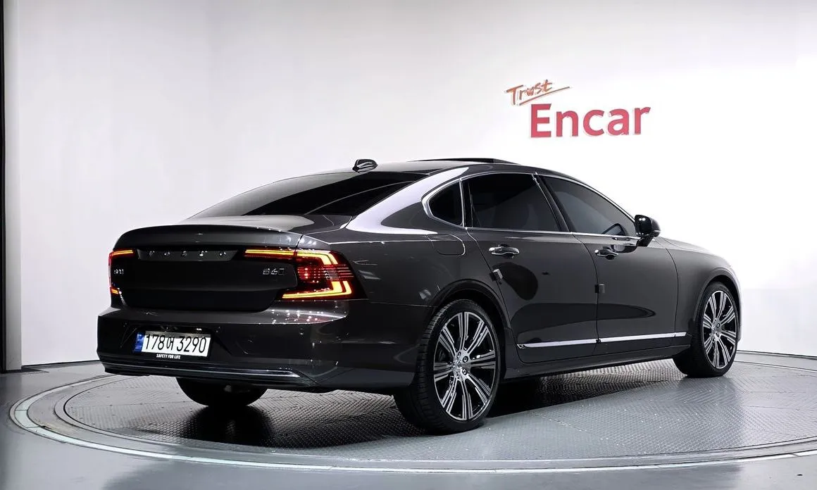 Volvo S90 — фото 4