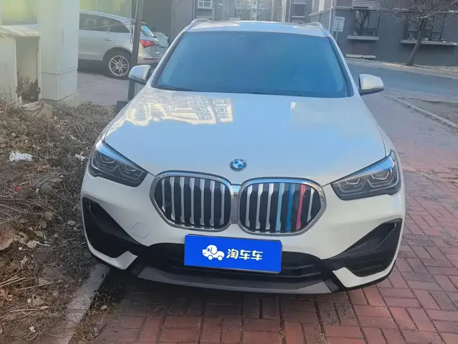 BMW X1 — фото 10